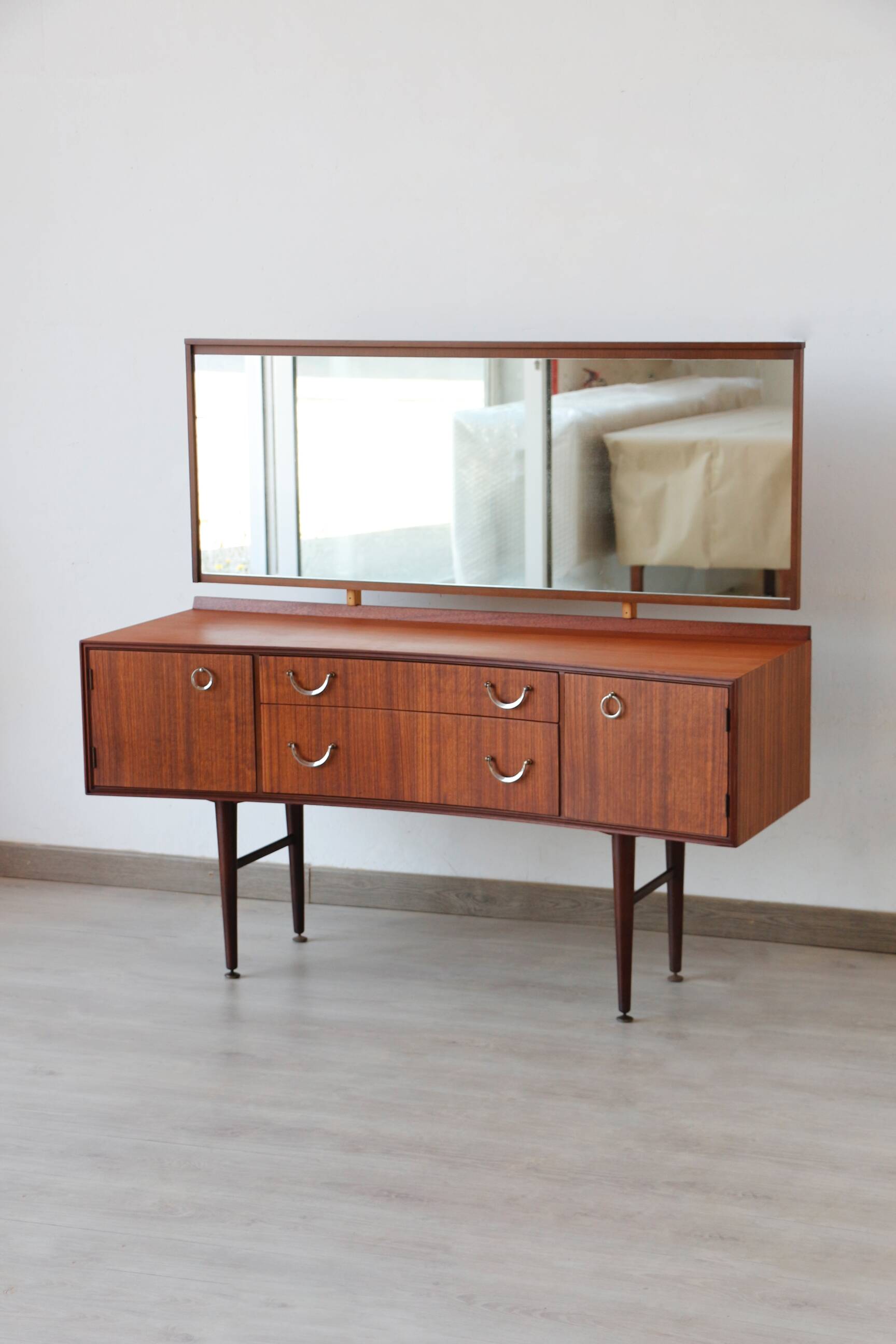 Coiffeuse vintage mid-century en teck (Meredew)