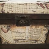 Vintage wooden trunk decorating old card