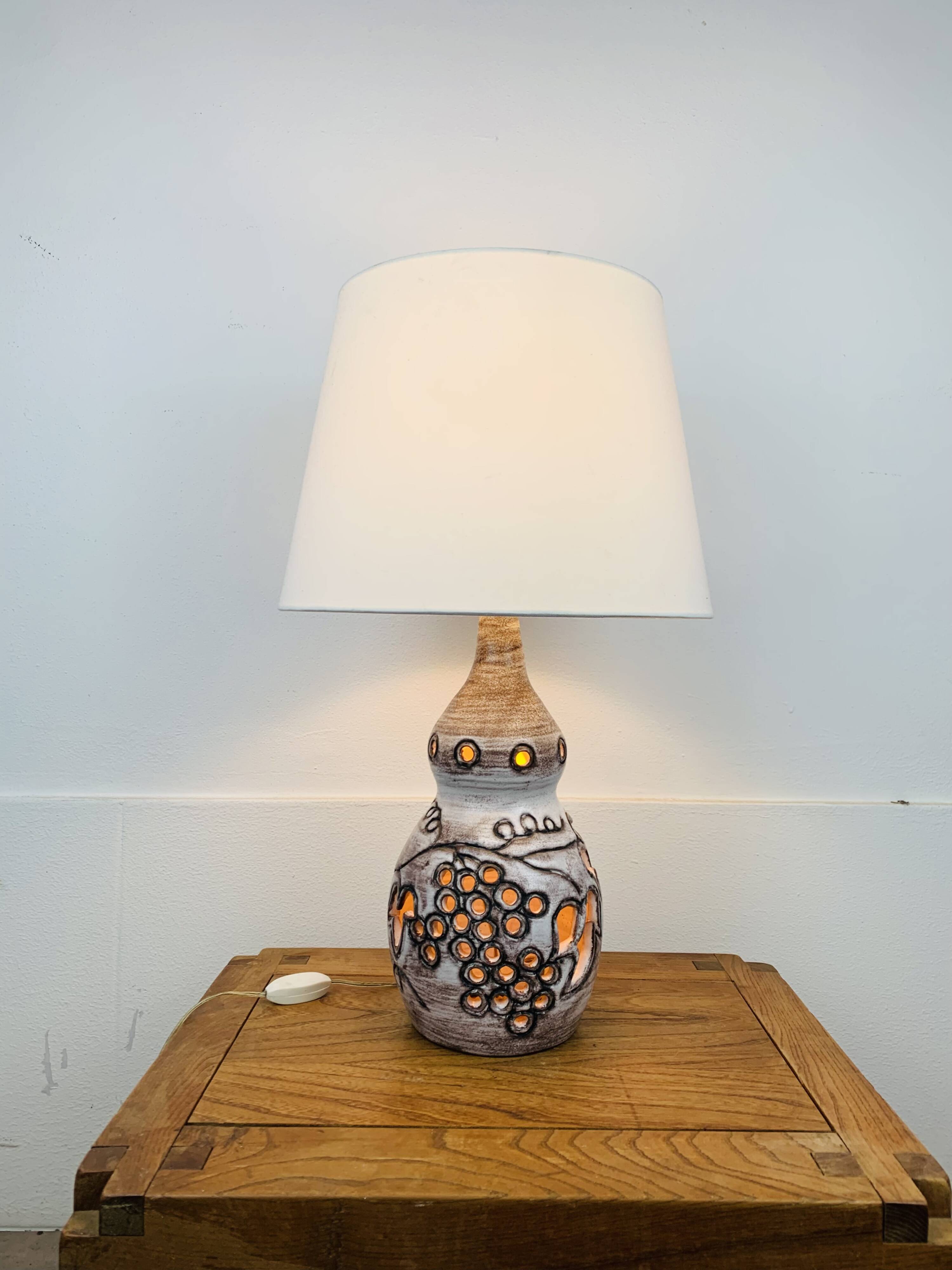 Openwork ceramic lamp, vine leaves, 1960s