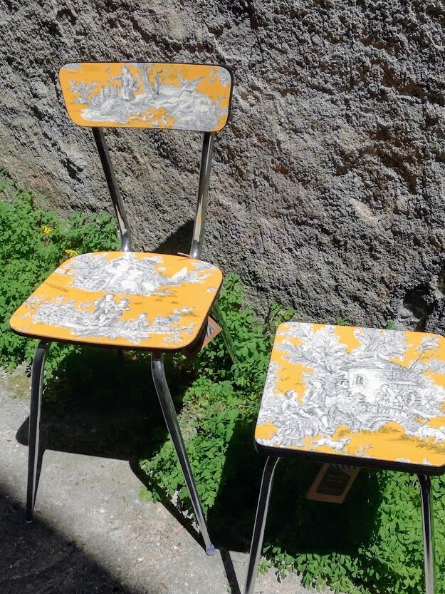 Chaise vintage toile de jouy