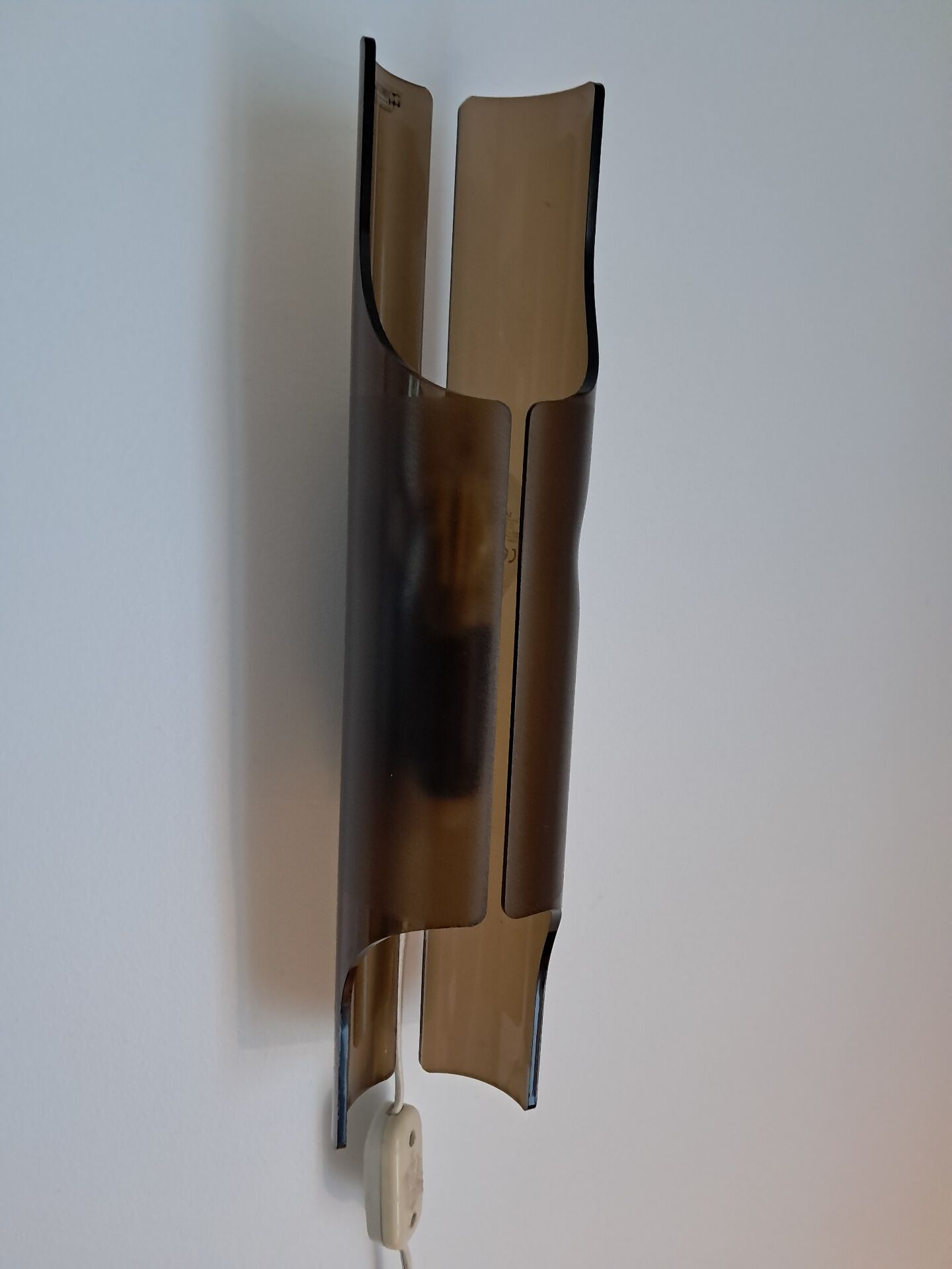 Guzzini smoked Plexiglas wall light