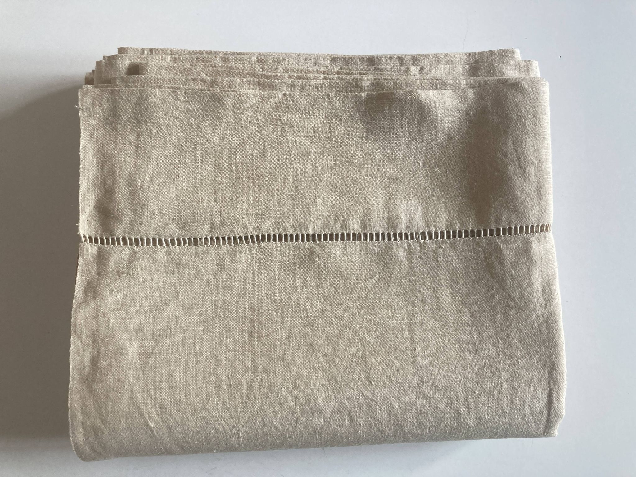 Drap de réserve en toile de lin brute 1920 à jours 2,40m