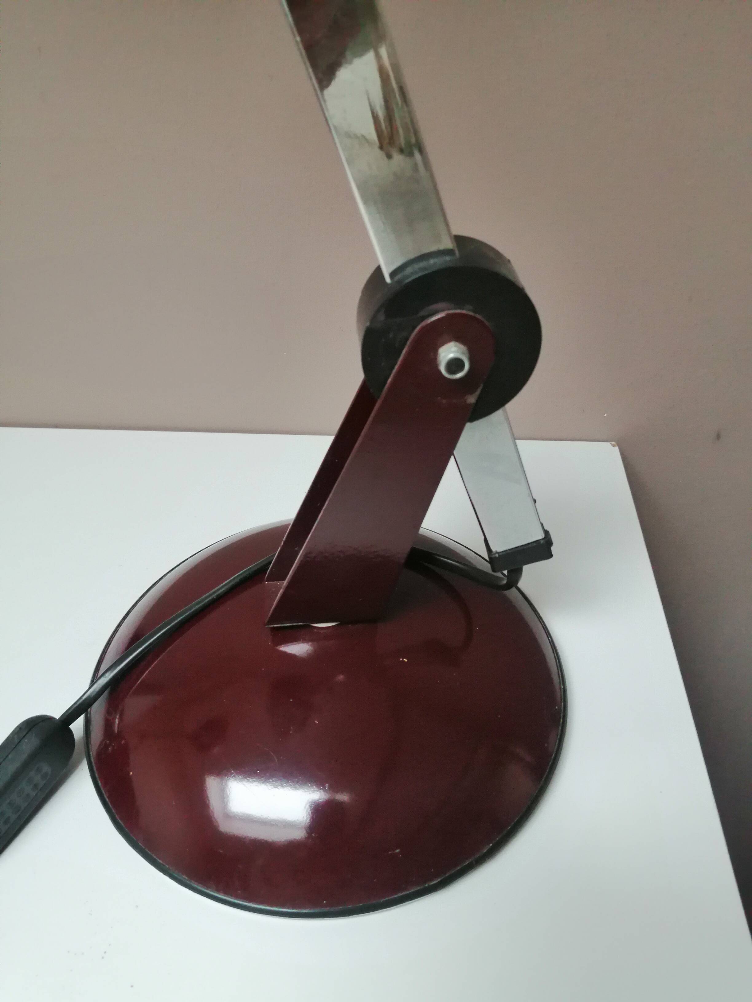 Vintage articulated desk lamp