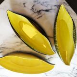 Set of three 1950s paddle cups