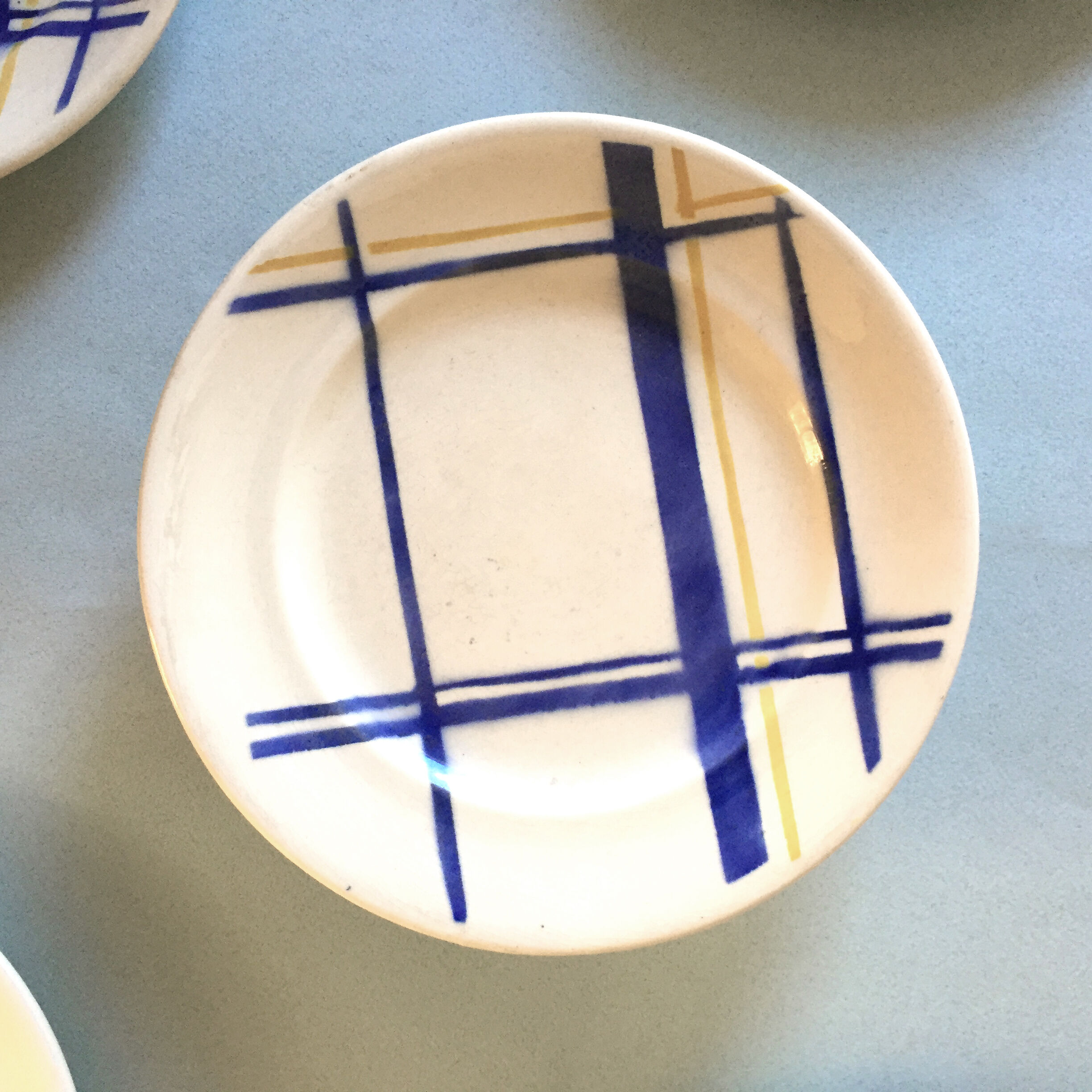 Set 4 plates and 1 pie dish Longwy model "Lucia"