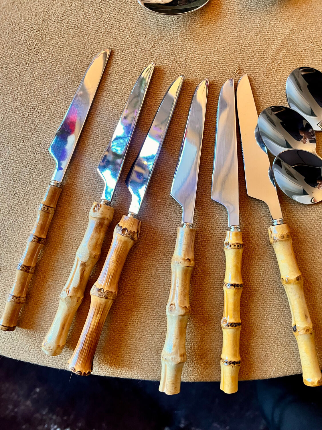 Vintage cutlery set in stainless steel and bamboo