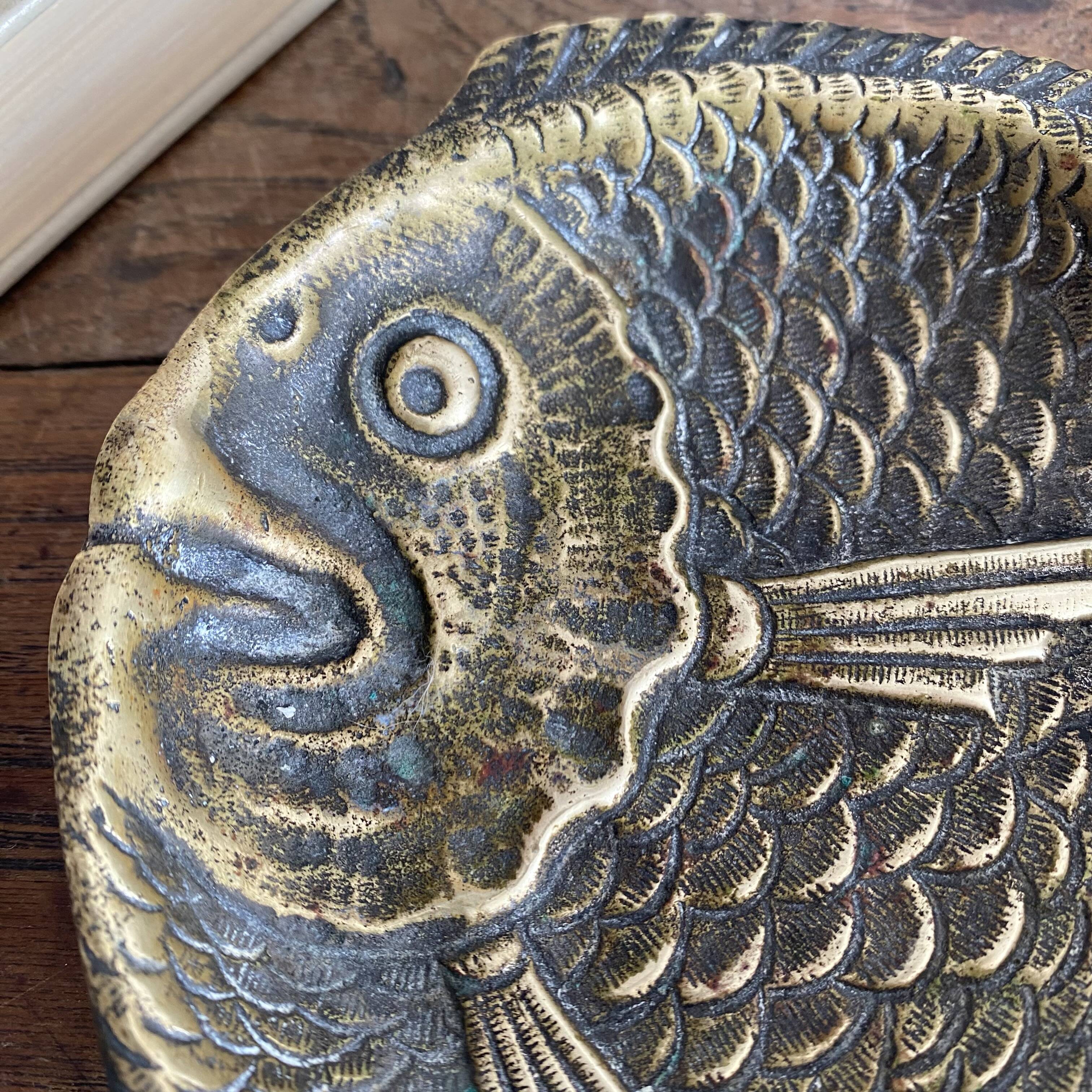 Brass fish ashtray or pocket emptier