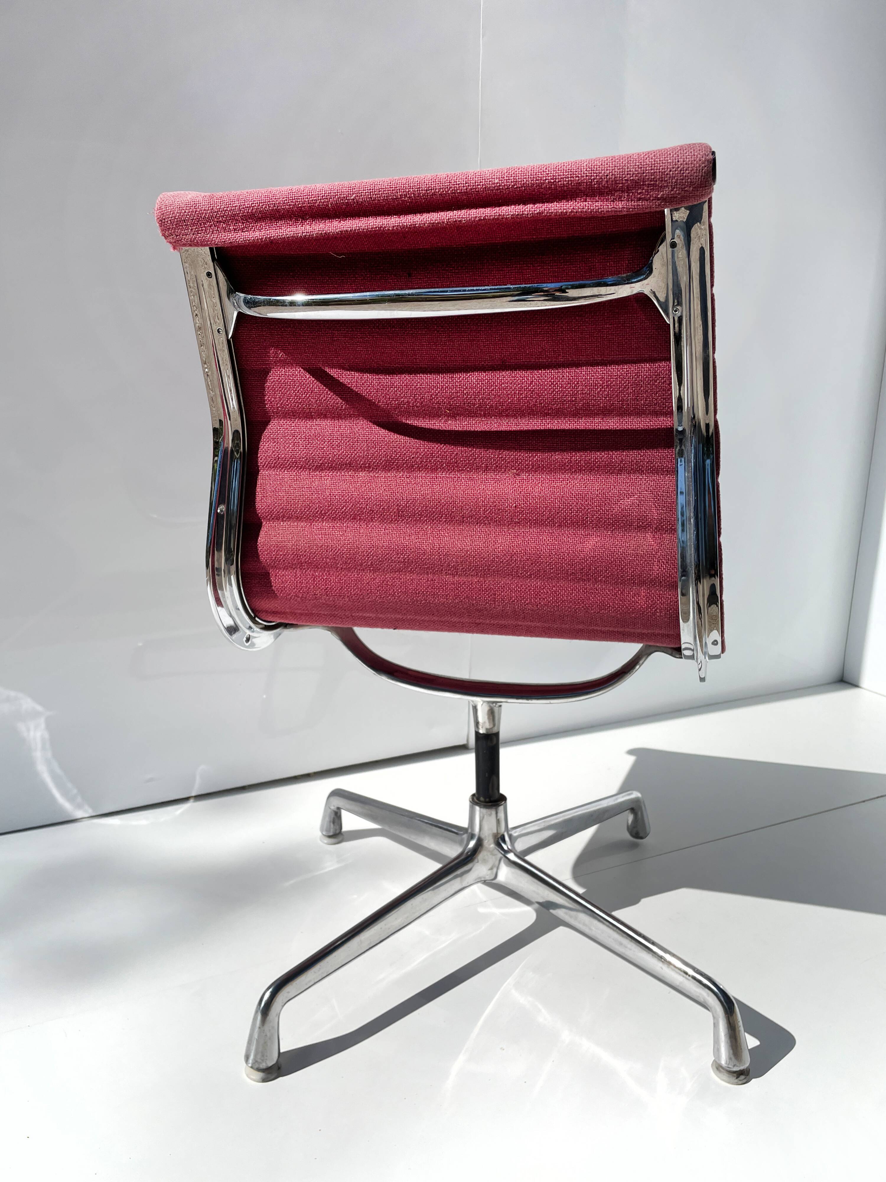 FAUTEUIL DE BUREAU EA101 EDITION HERMAN MILLER – ALUMINIUM GROUP   RAY & CHARLES EAMES