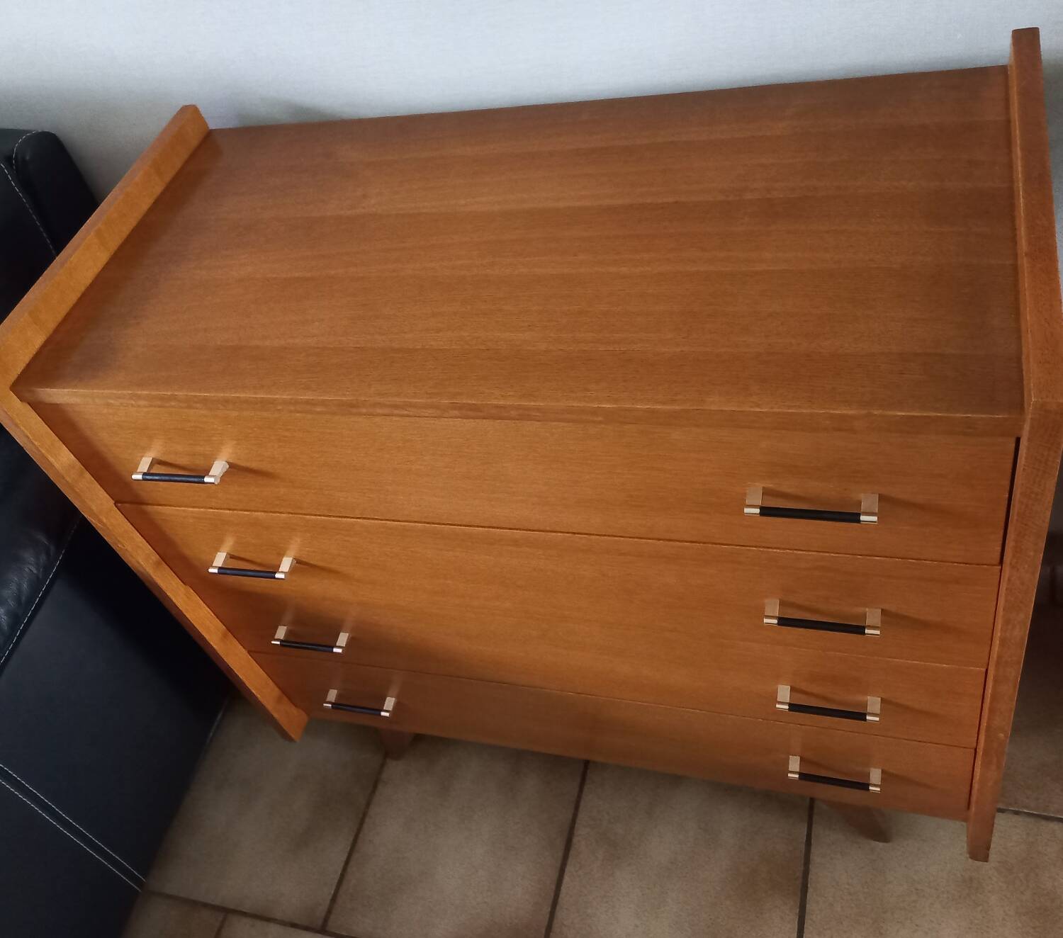 Vintage chest of drawers
