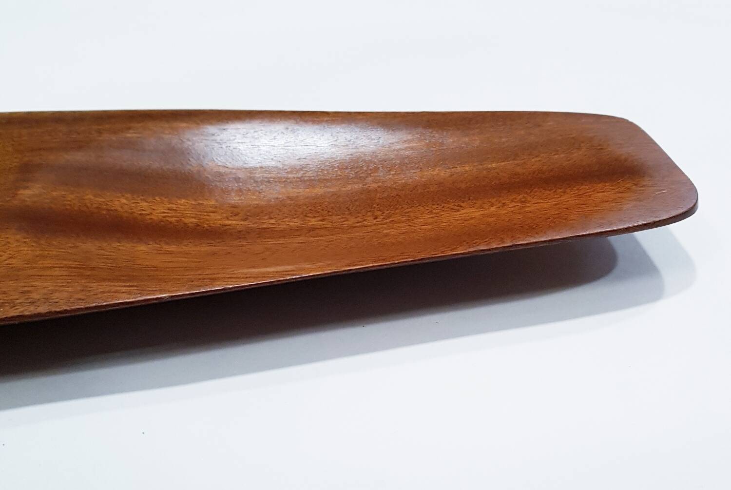 Plateau de console sculpté à la main du milieu du siècle