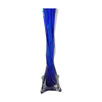 Vase en verre bleu