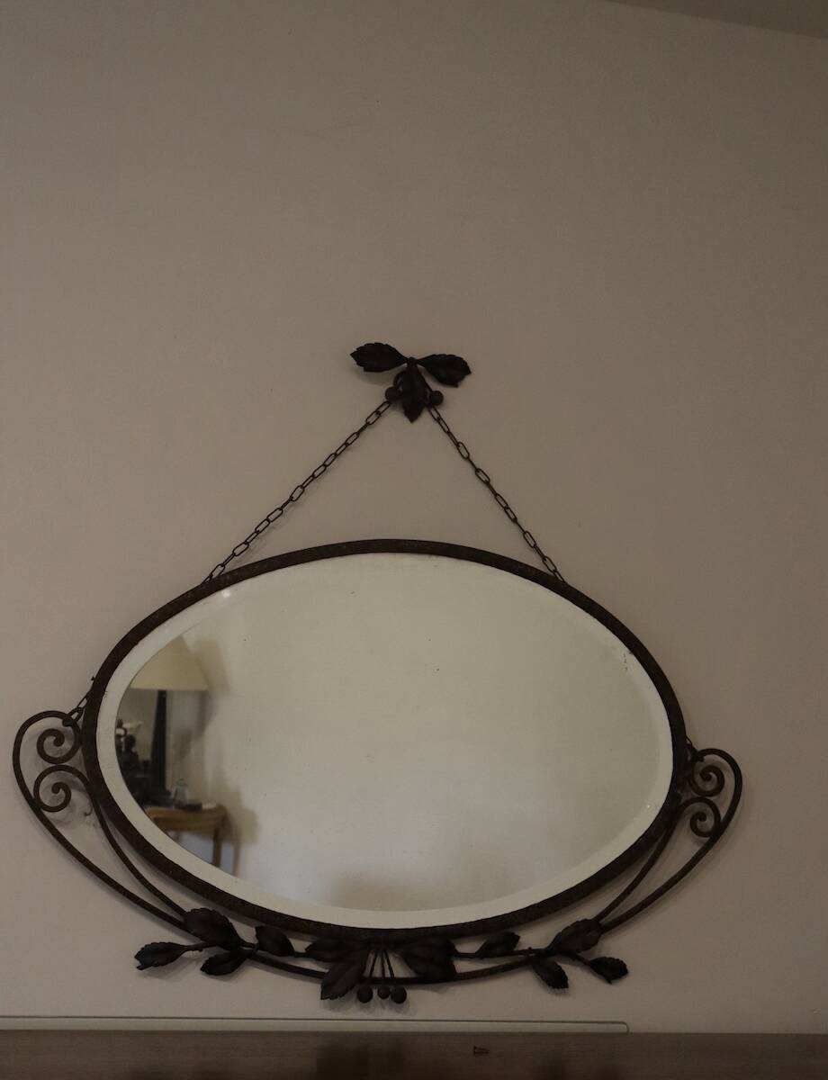 Miroir ovale en fer forgé Art Nouveau
