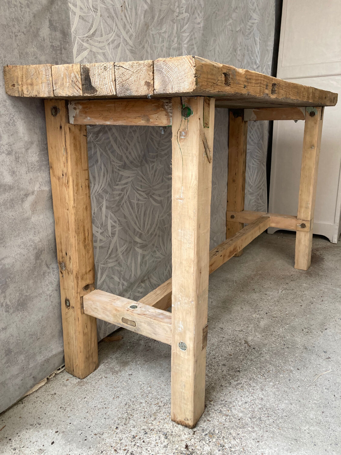 Workshop table established