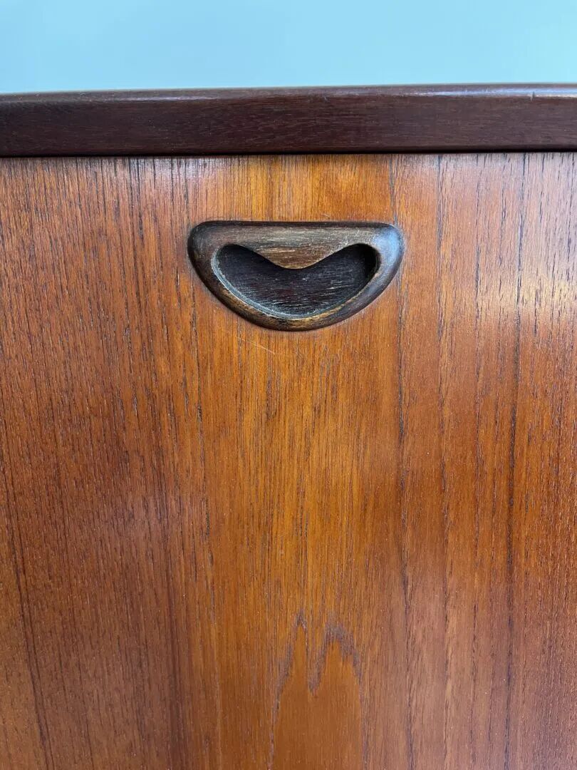 Louis Van Teeffelen for WEBE, highboard