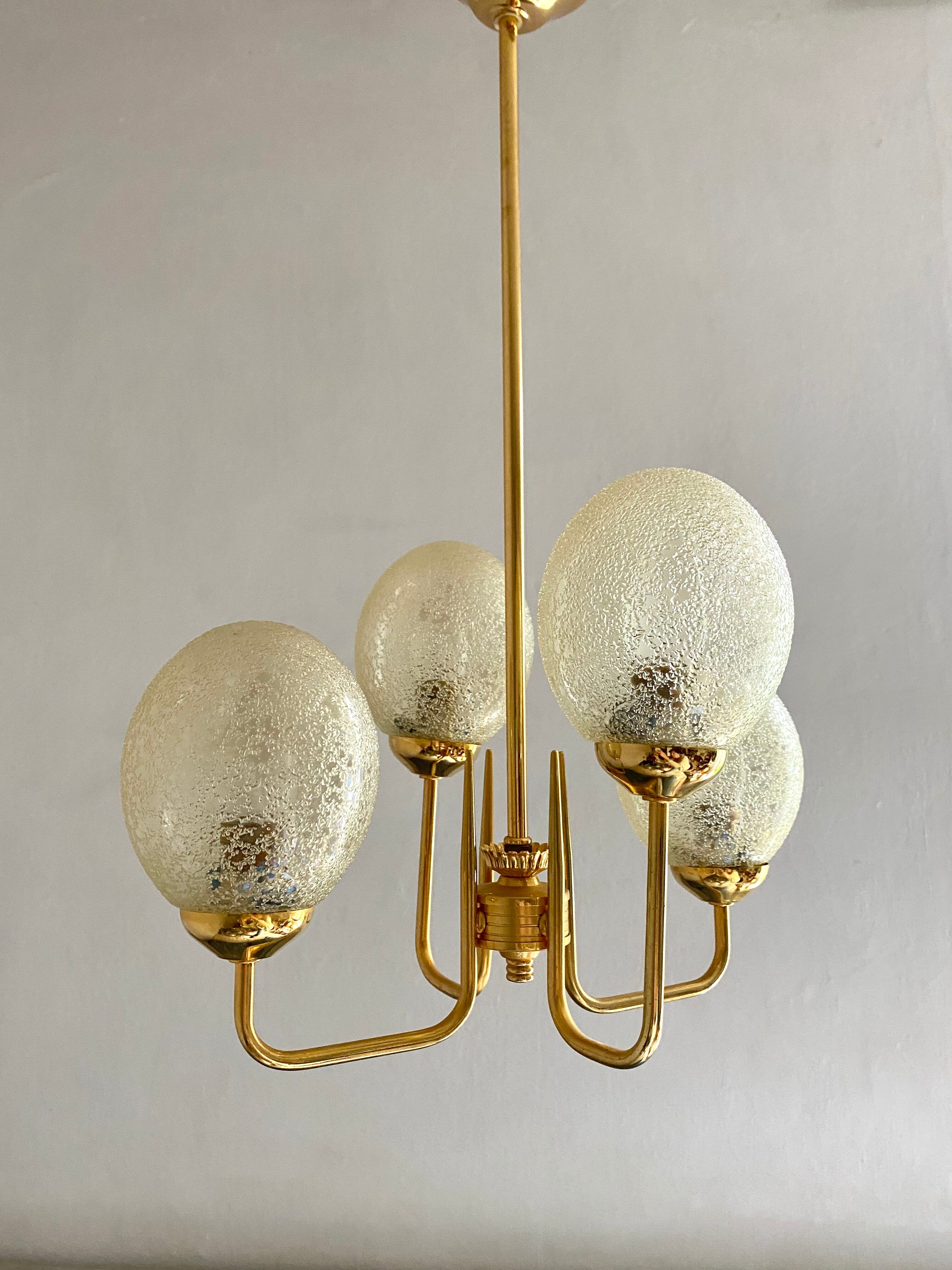 Vintage chandelier design amber globes