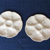 Set of 2 French vintage plates in gien white dabbling