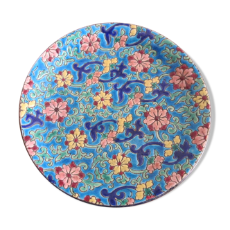 Saucer in enamels of Longwy