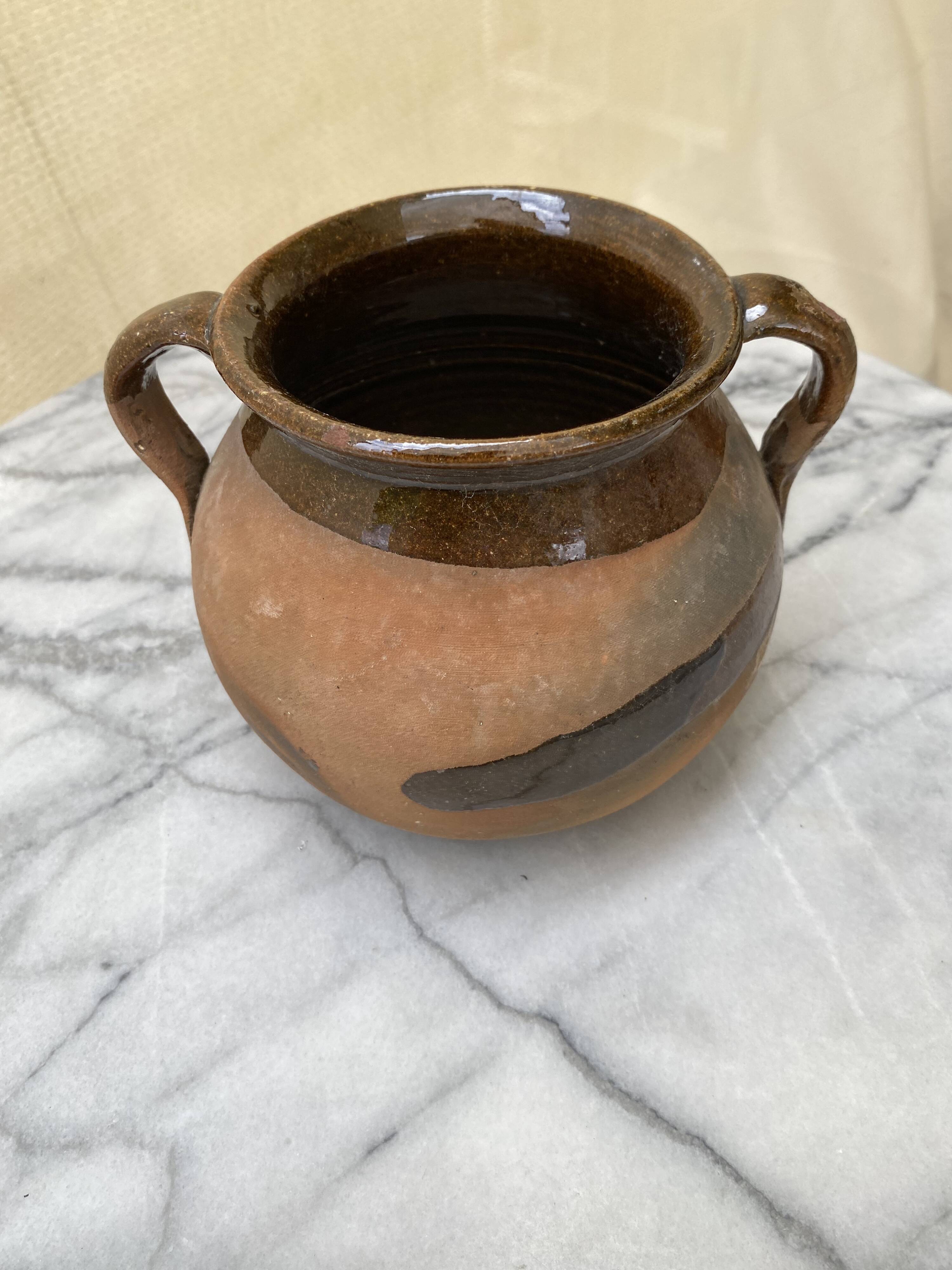 Old terracotta confit pot – authenticity in the French way