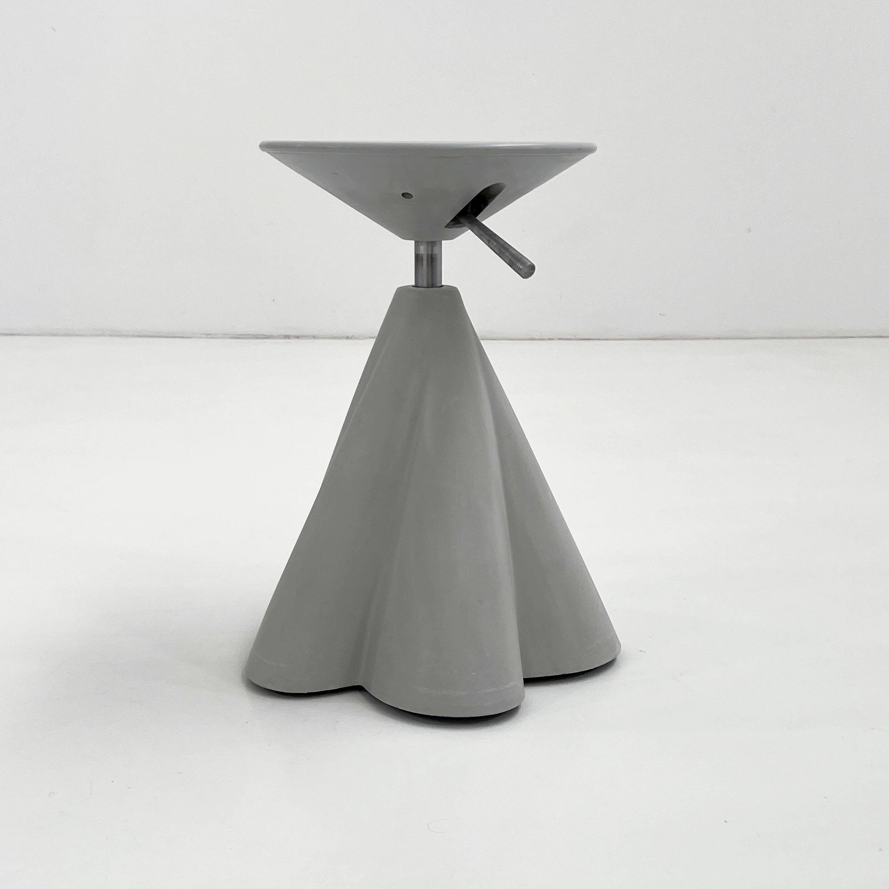 Tabouret ajustable par Philippe Starck pour Presence Paris/ L’Oréal, 1980