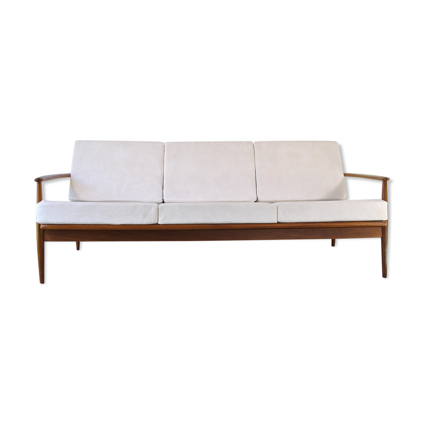 Danish scandinavian sofa distributed to Roche Bobois 1960