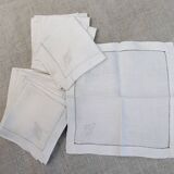 12 serviettes d'invités monogrammées "B"