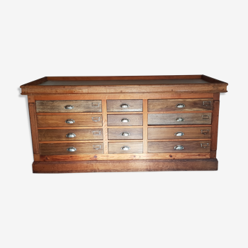 Furniture of trade with drawers