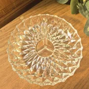 Vintage compartmentalised plate