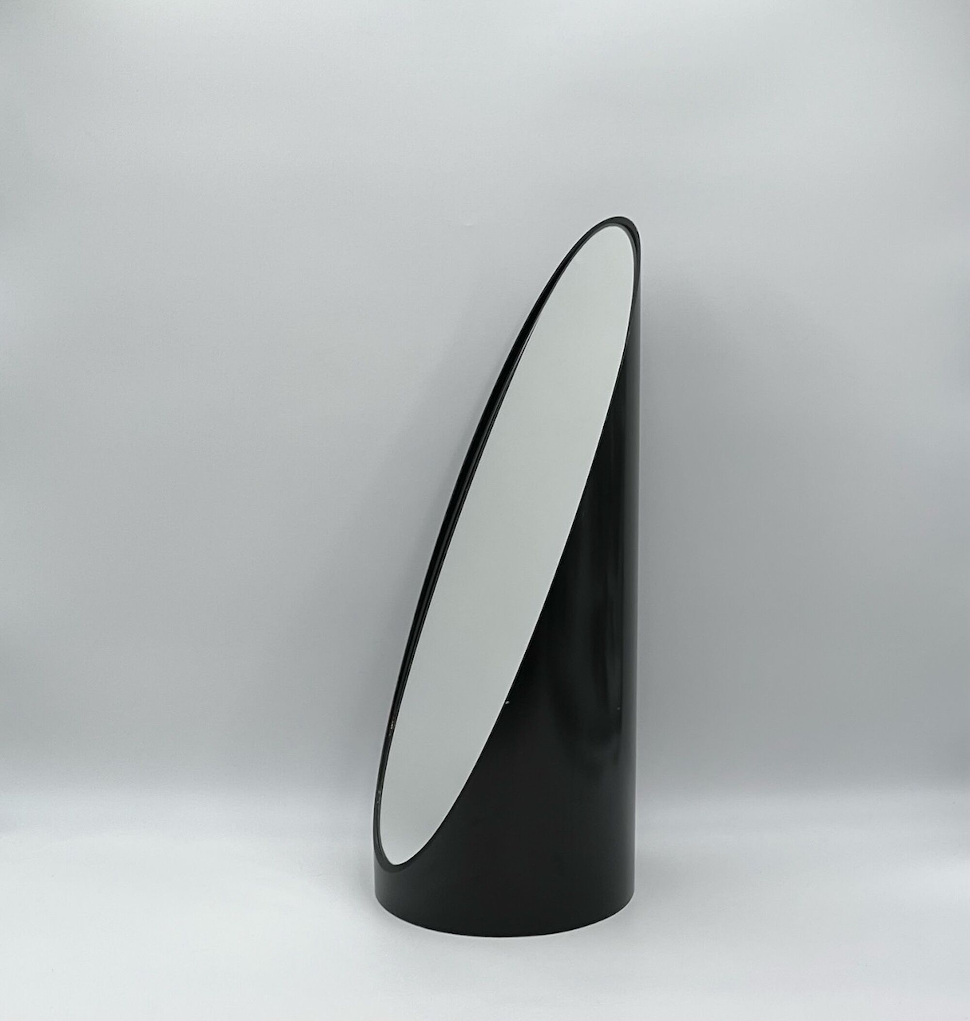 Unghia / lipstick lacquered black tabletop mirror, 70s