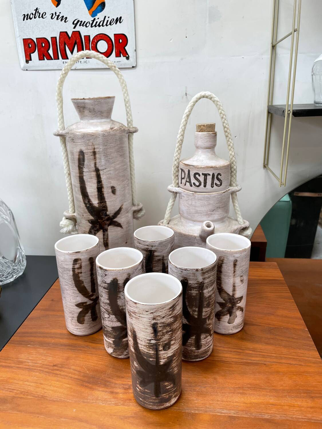 Pastis and orangeade service in Vallauris