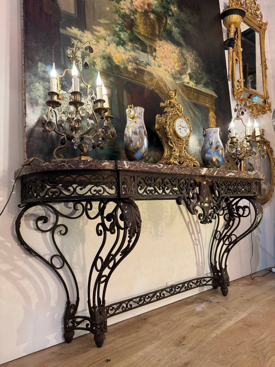 Console en fer forgé d’époque Napoléon III dessus de marbre rouge de Rance