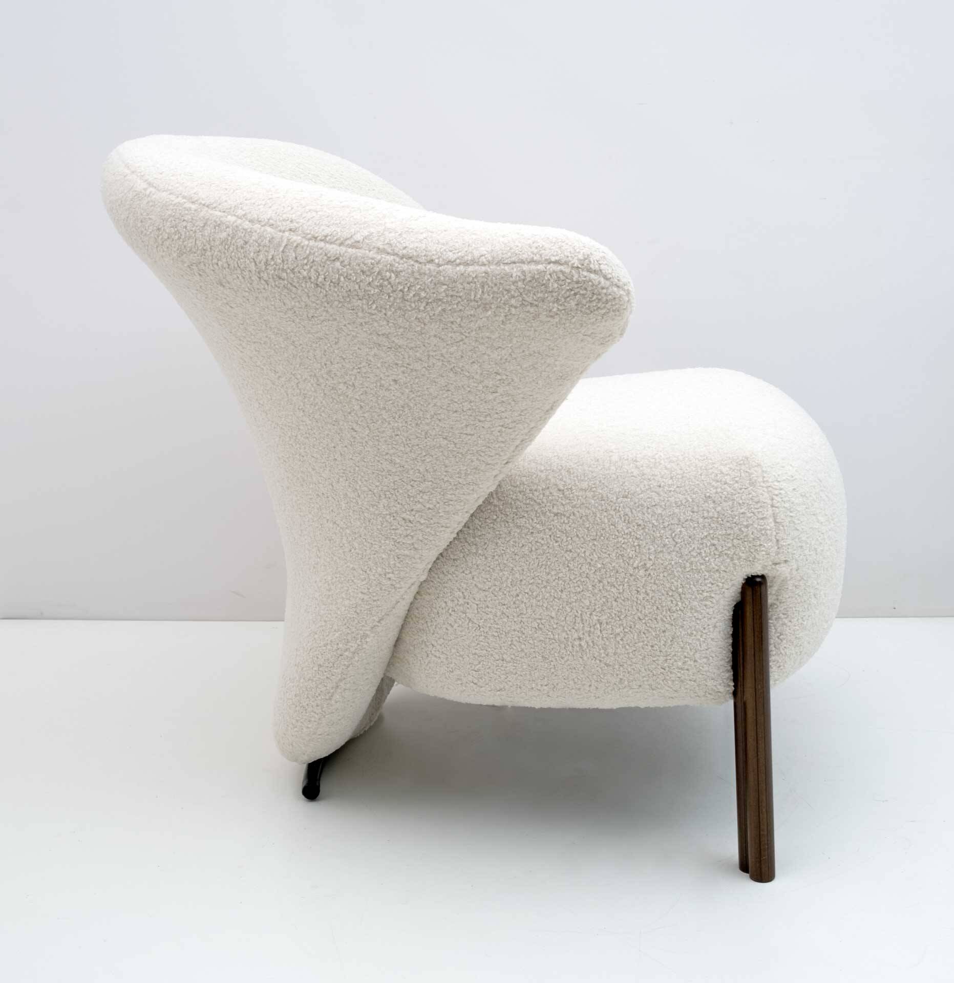 Post-Modern Italian Design Bouclè Armchair, 1980s