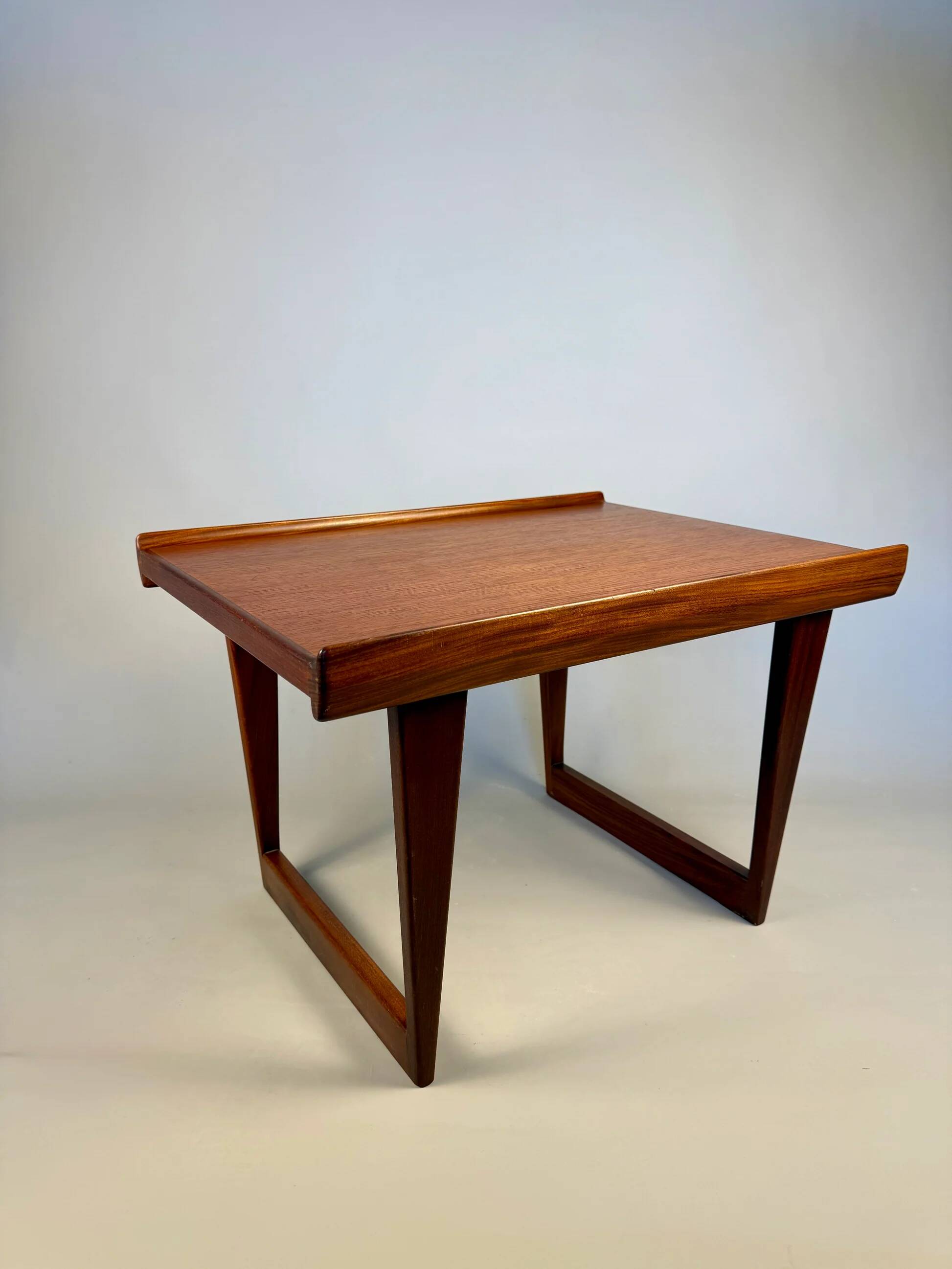 Table basse Lovig, Danemark, 1967, design scandinave