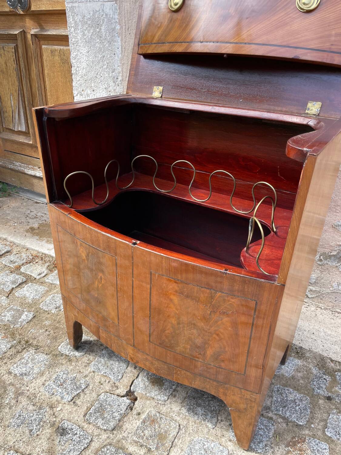 art deco style mini bar