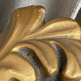 Miroir en bois et plâtre doré