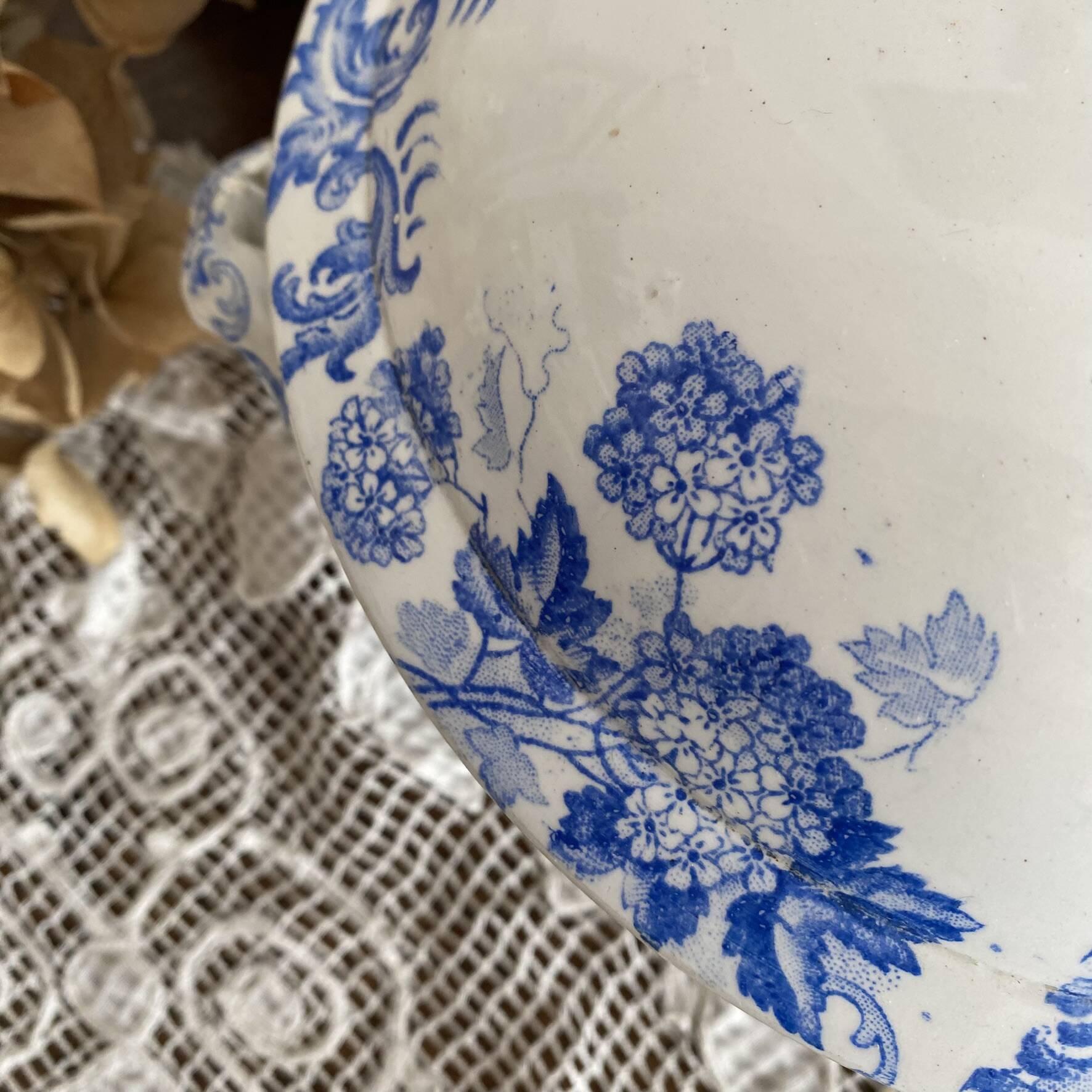 Ironstone soup tureen St Amand model Snowball