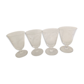 Lot de 4 verres à pied gravés