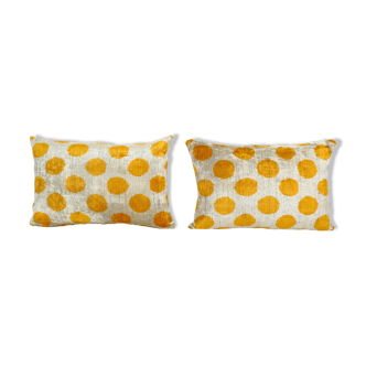 Pair of cushions