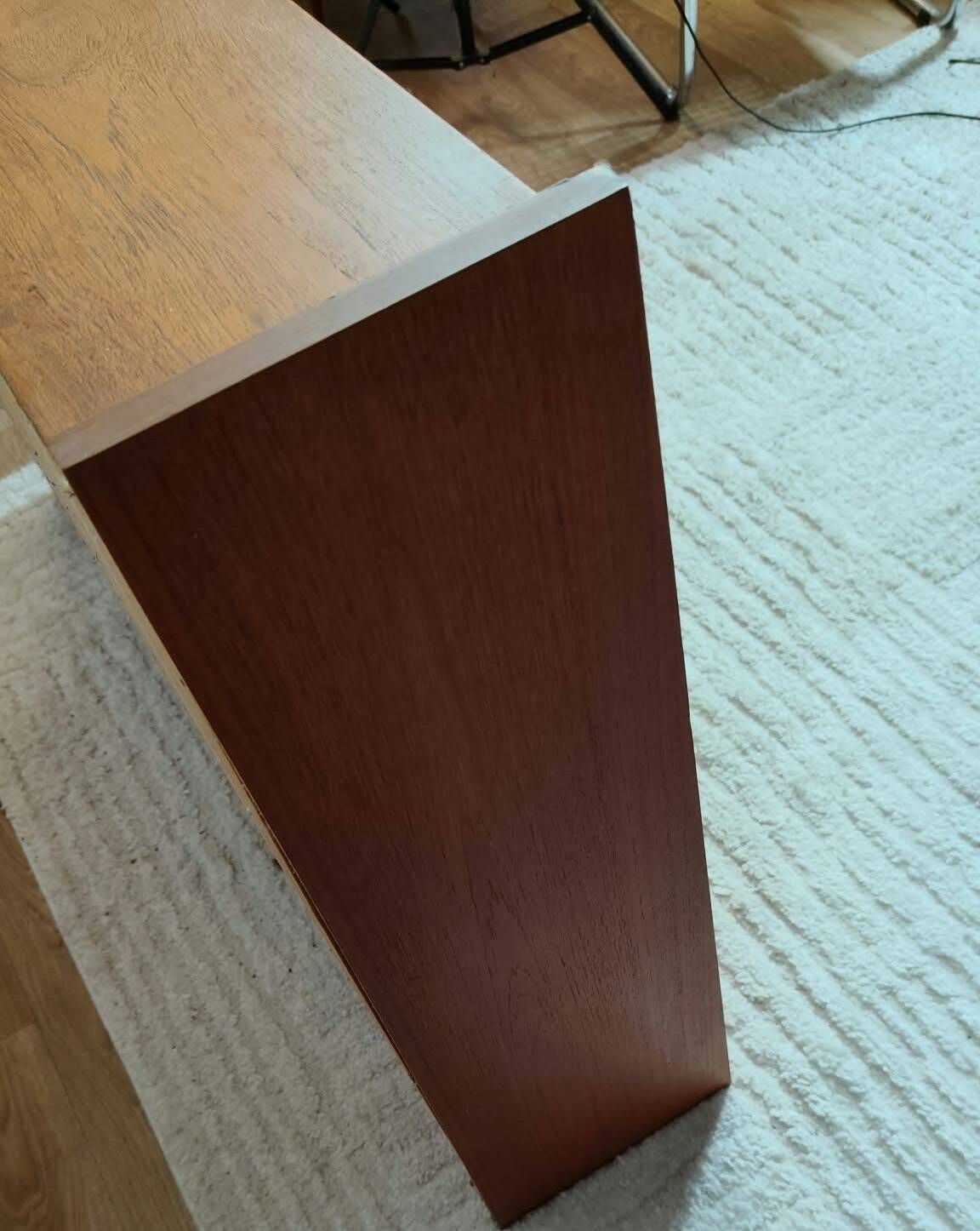 Vintage Scandinavian low bookshelf in teak, 1960s.