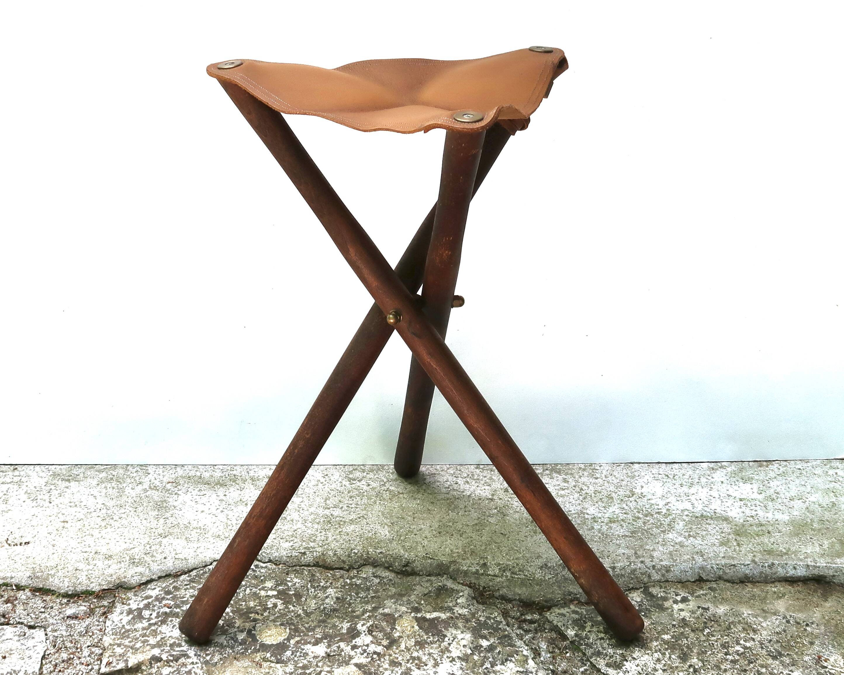 Folding tripod stool in wood and leather, 1950s