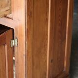 Jam maker, former unis france icebox. superb patina and mechanism