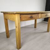 Farm table