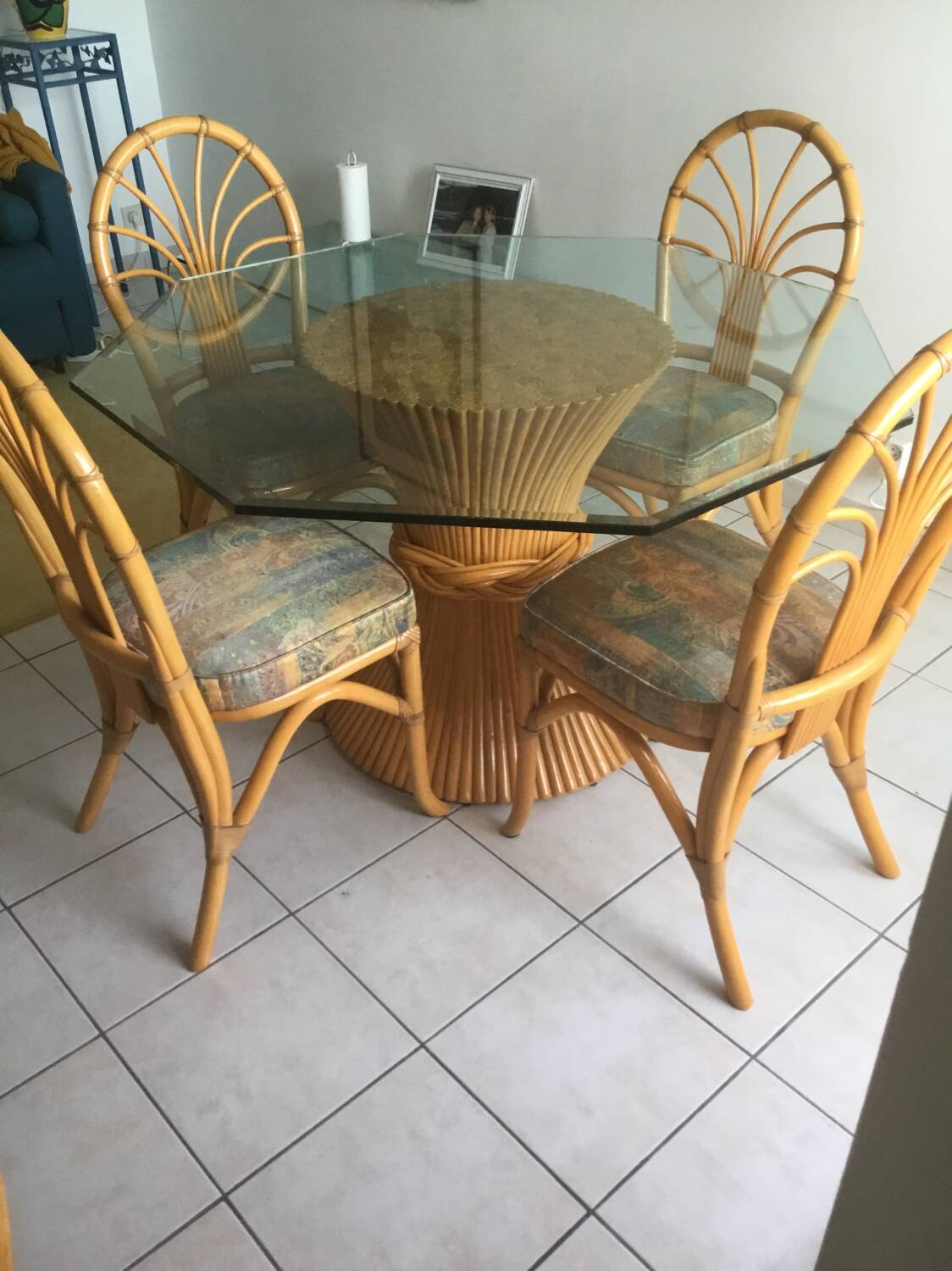 Maugrion rattan dining set