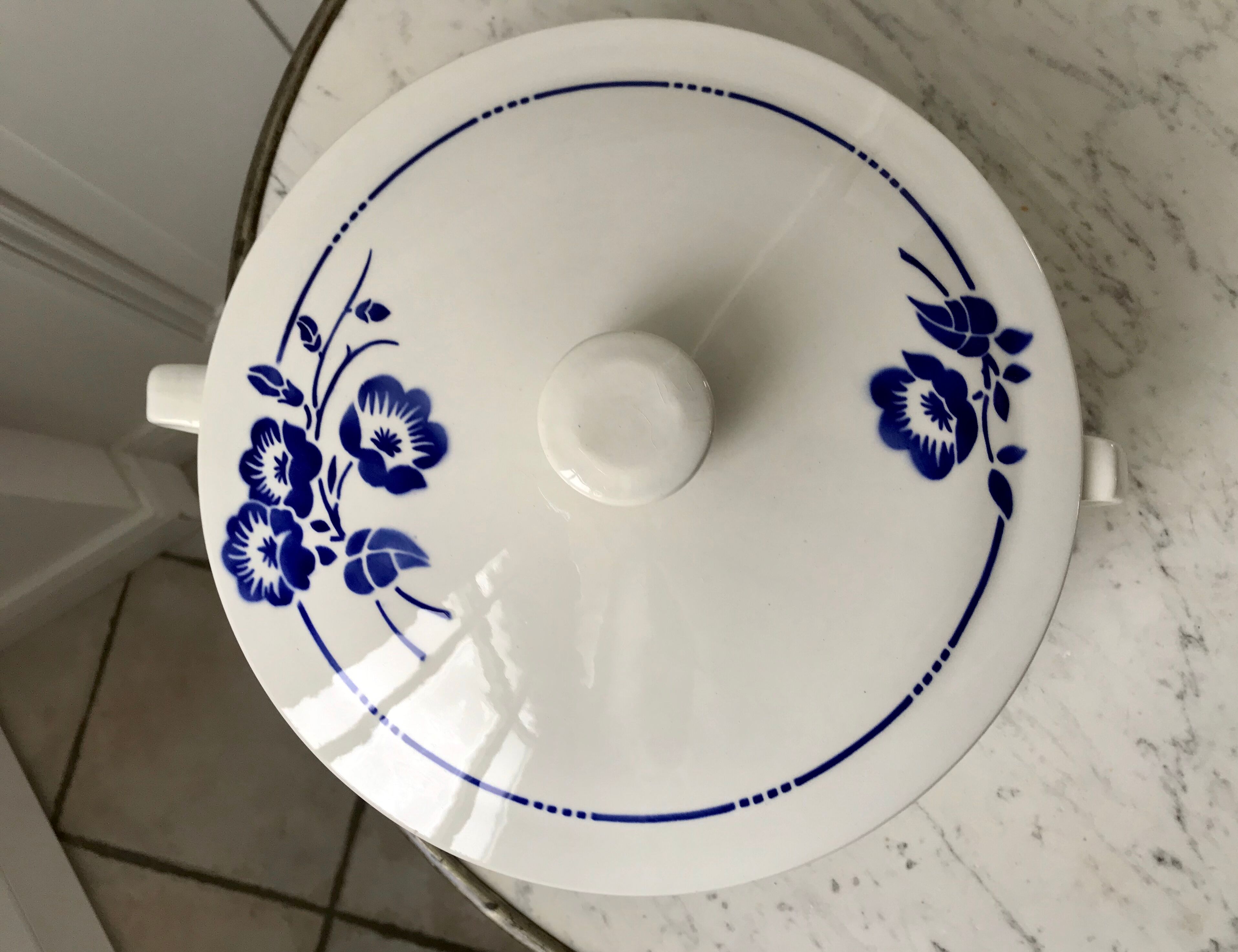 Soup tureen Saint-Amand blue flowers 30s-40s