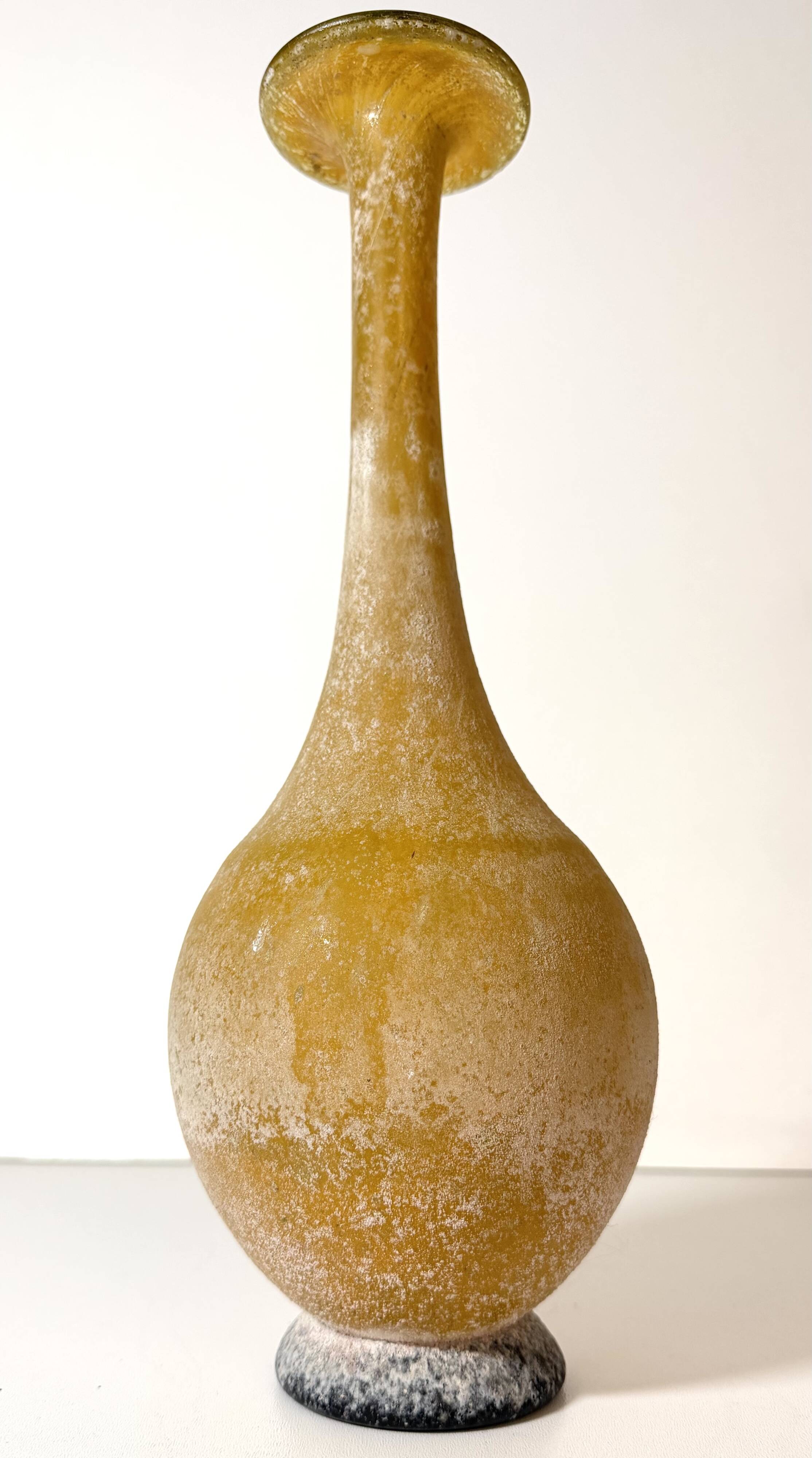 Black and Yellow Scavo Glass Bottle Vase attr. to Gino Cenedese, Italy