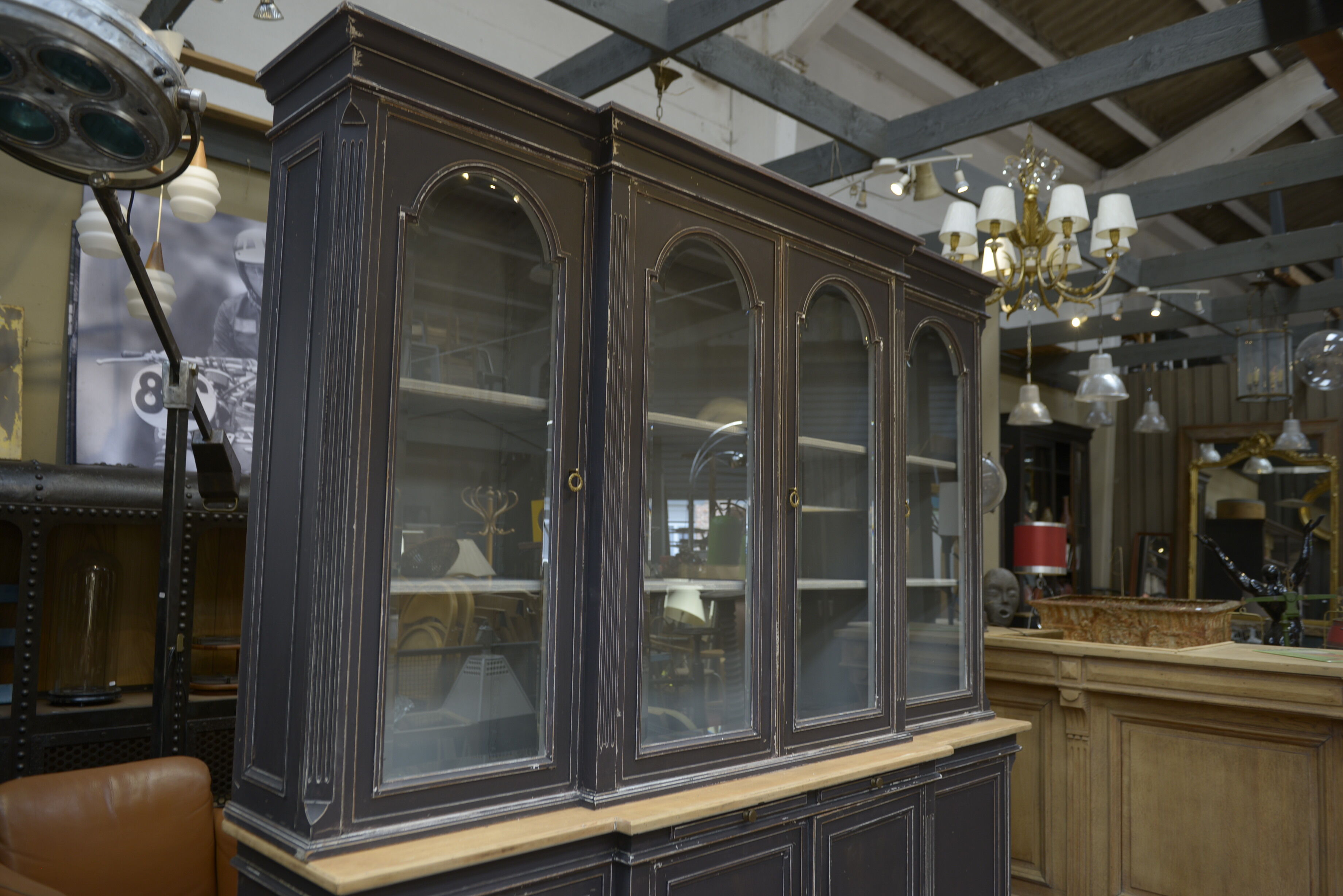 Showcase library patinated black