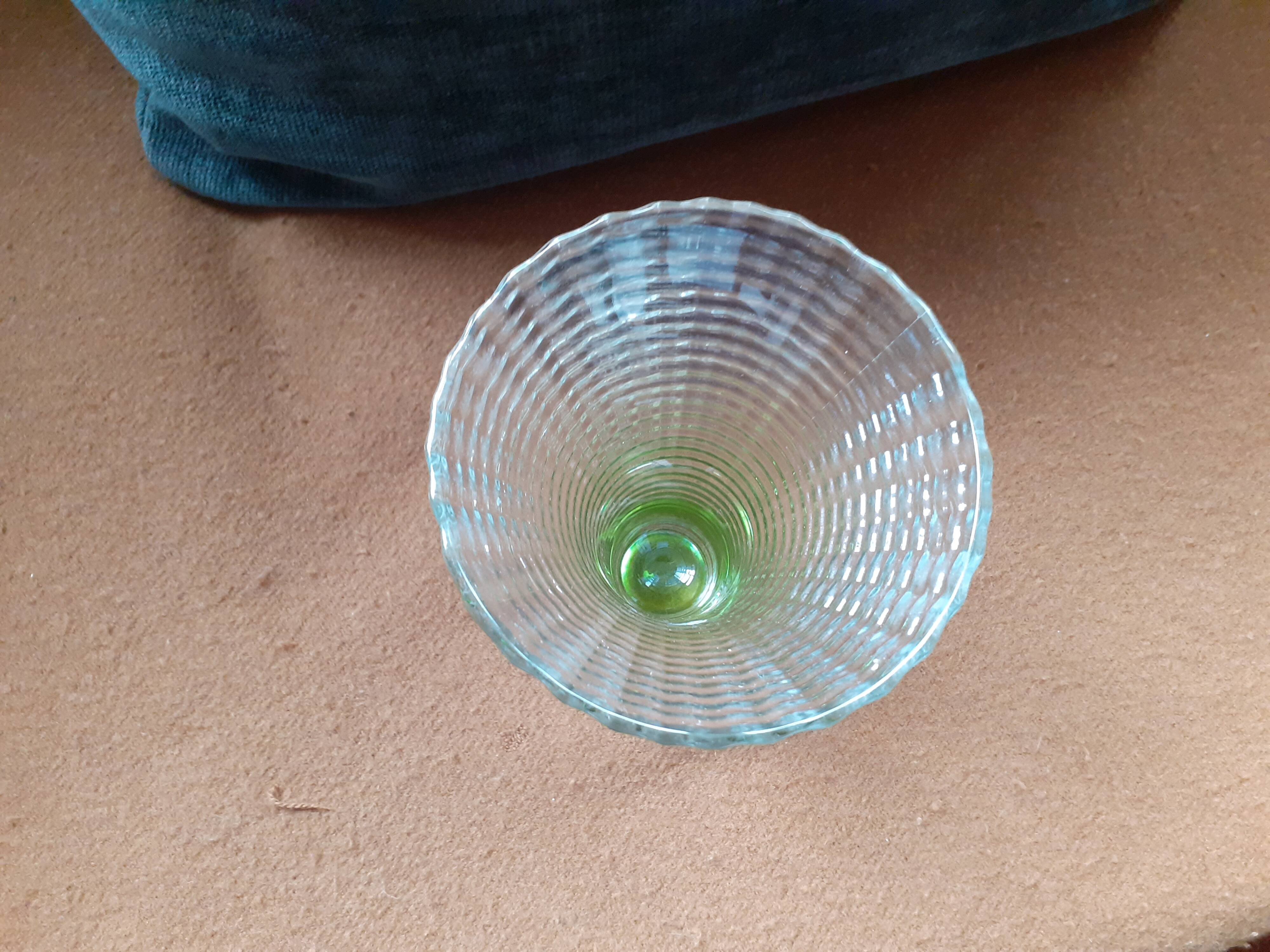 Vintage Luminarc glass vase