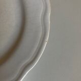 Set of 7 Mougins plates in white enamelled clay with gadroons