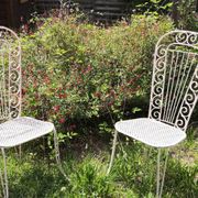 Chaises métal perforé trèfle dossier haut années 50 Set de 2