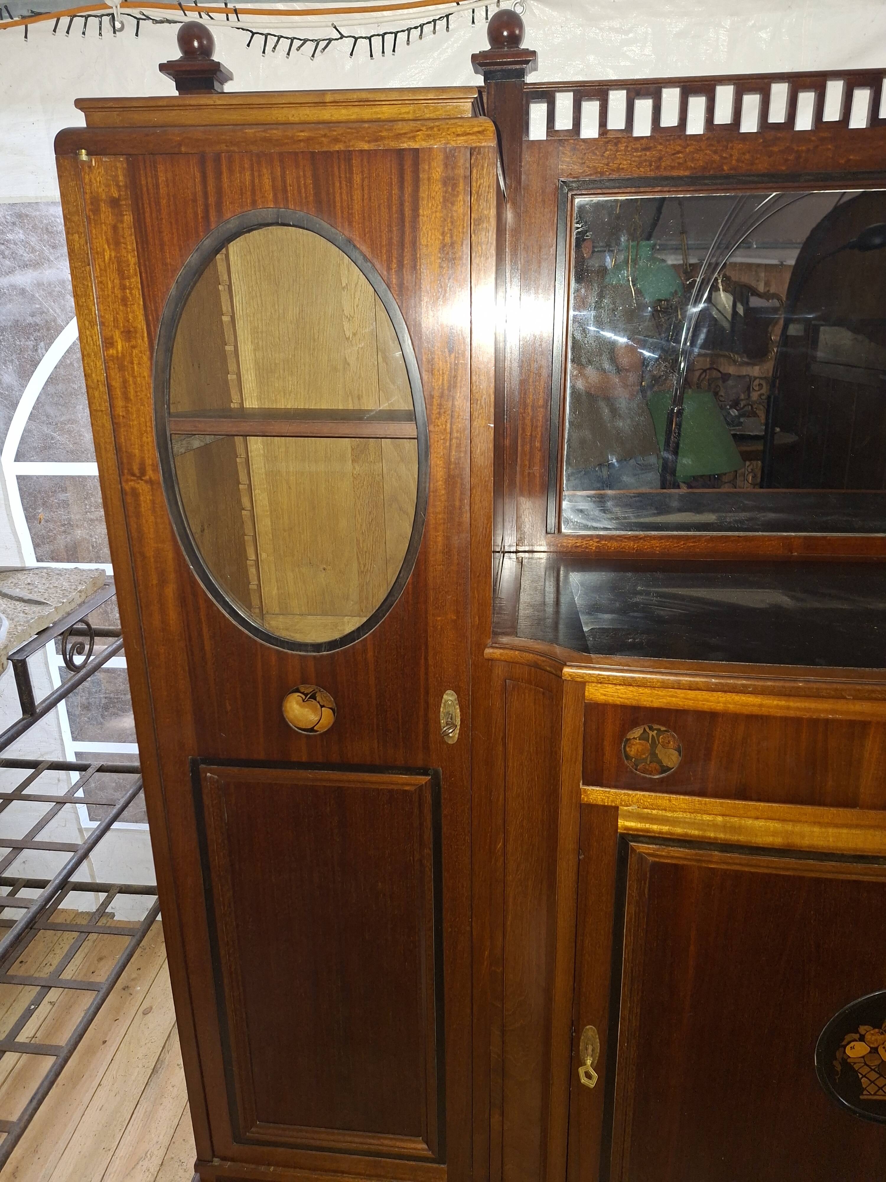 Buffet Art nouveau en acajou et marqueterie – vers 1900 ( om)