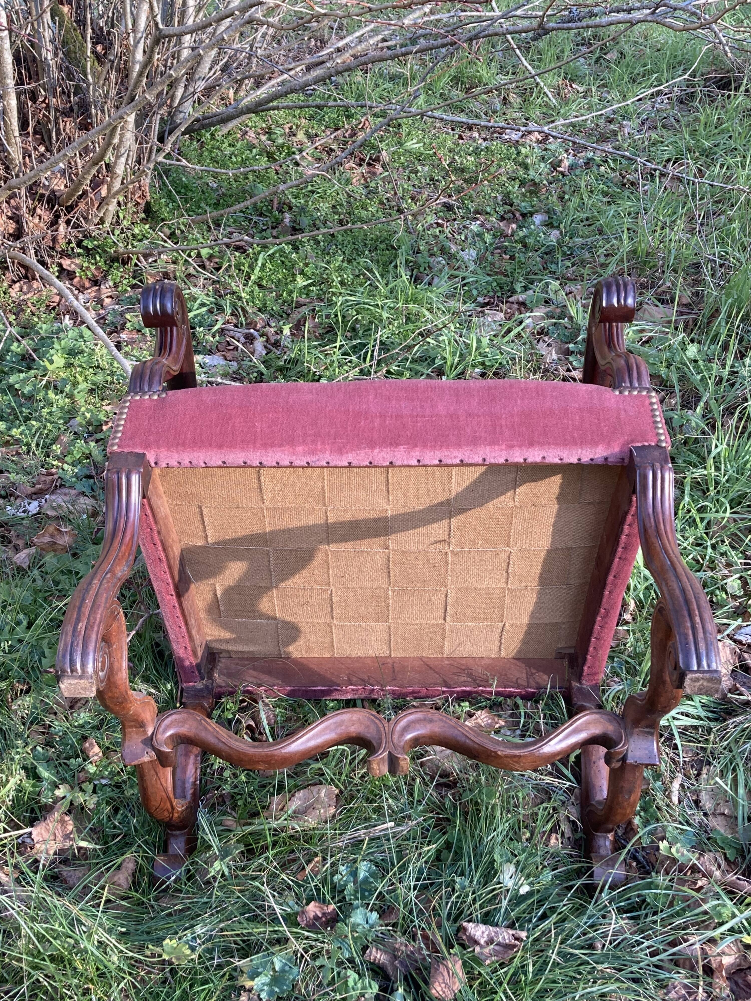 Armchair Voltaire or shepherdess and foot rest in pink velvet Louis XVI